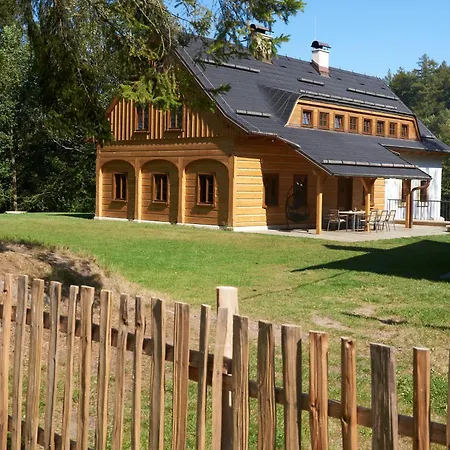 Na Jelení Stezce Casa de Férias